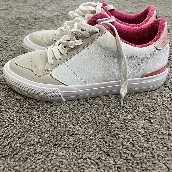 Kelly and Katie Abiellie Sneaker | Pink/White/Tan | Size: 7.5 🩷🤍🤎 - Picture 8 of 8
